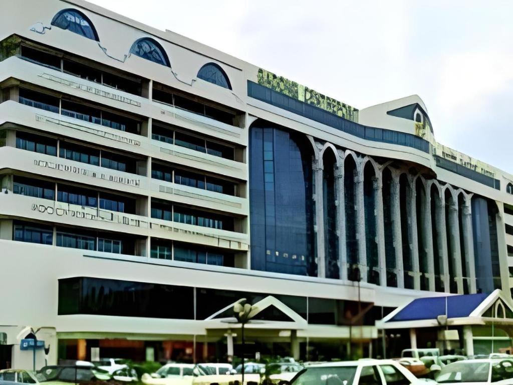 The Centrepoint Hotel Bandar Seri Begawan Exterior photo